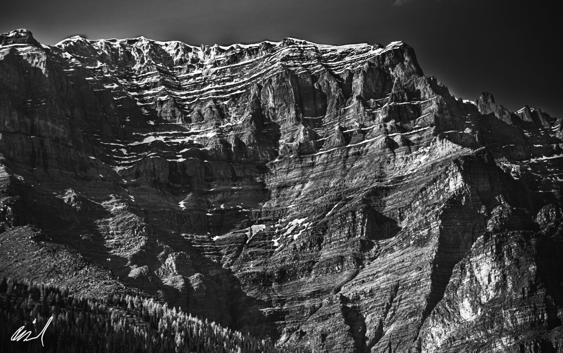 A black and white photo of Canada.